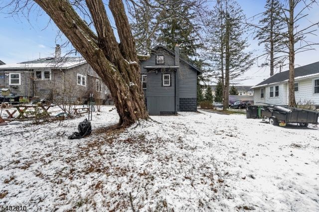 324 E Washington Ave, Washington Boro, NJ 07882