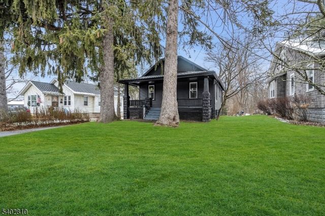 324 E Washington Ave, Washington Boro, NJ 07882