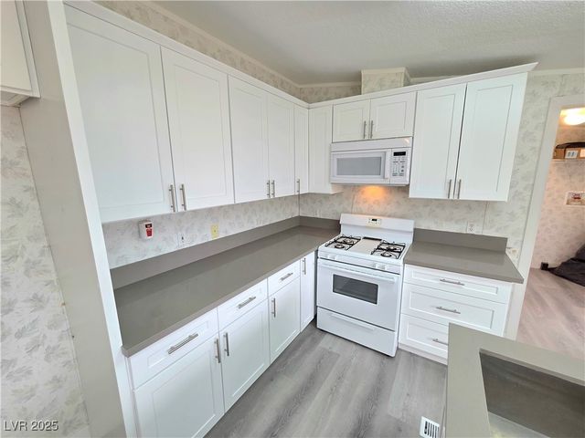 3290 West Medicine Man Road, Pahrump, NV 89048