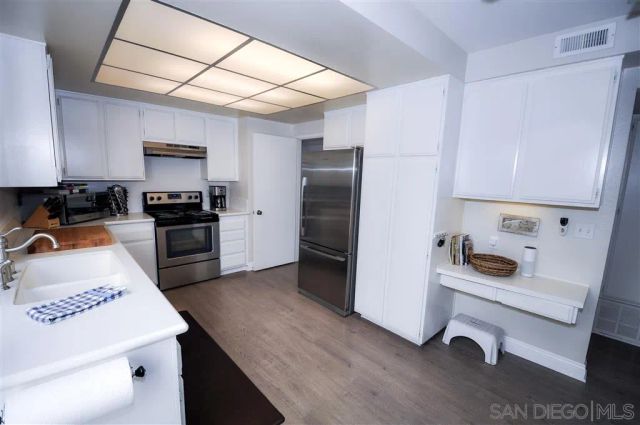 13 Port of Spain, Coronado, CA 92118