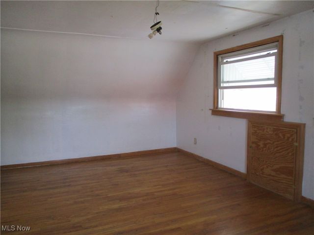 414 Parkview Drive, Girard, OH 44420