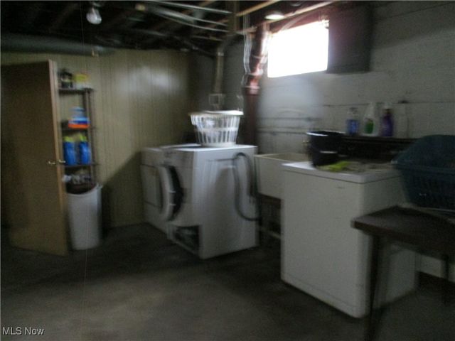 414 Parkview Drive, Girard, OH 44420