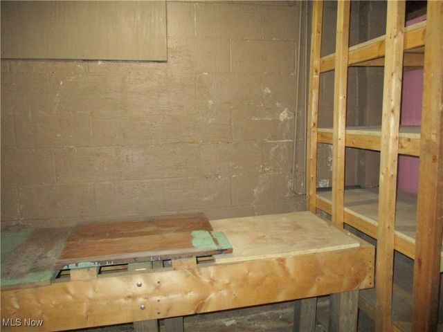 414 Parkview Drive, Girard, OH 44420