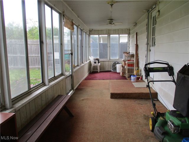 414 Parkview Drive, Girard, OH 44420