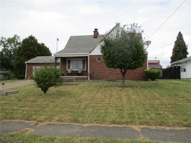 414 Parkview Drive, Girard, OH 44420