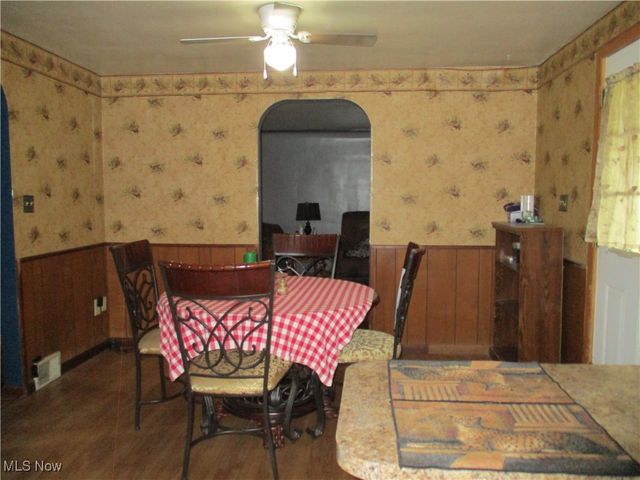 414 Parkview Drive, Girard, OH 44420