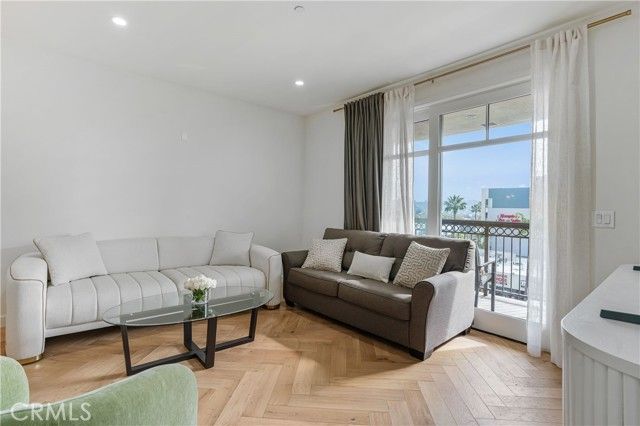 468 Caruso Avenue, Glendale, CA 91210