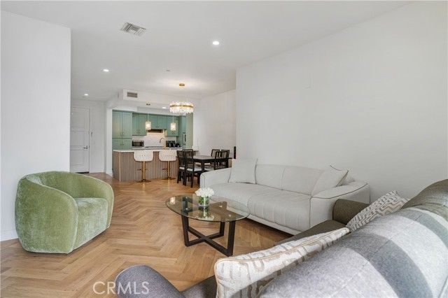 468 Caruso Avenue, Glendale, CA 91210