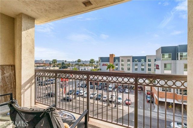 468 Caruso Avenue, Glendale, CA 91210