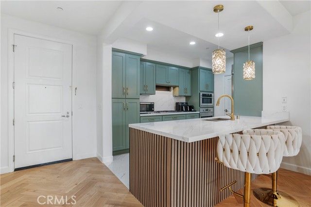 468 Caruso Avenue, Glendale, CA 91210