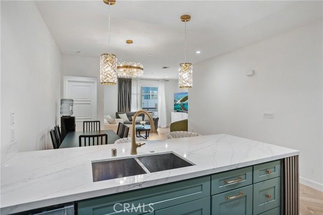 468 Caruso Avenue, Glendale, CA 91210