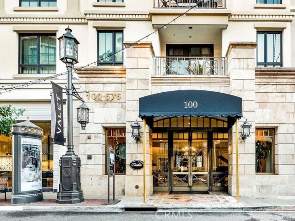 468 Caruso Avenue, Glendale, CA 91210