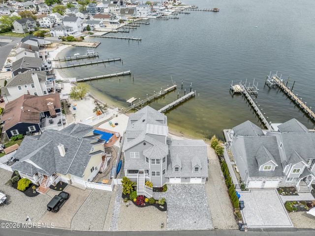 3306 Windsor Avenue, Toms River, NJ 08753
