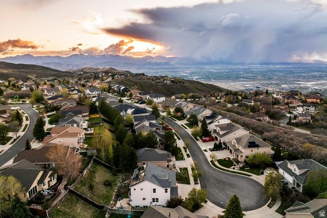 1930 E ASPEN LEAF PL, Draper, UT 84020