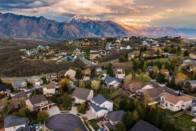 1930 E ASPEN LEAF PL, Draper, UT 84020