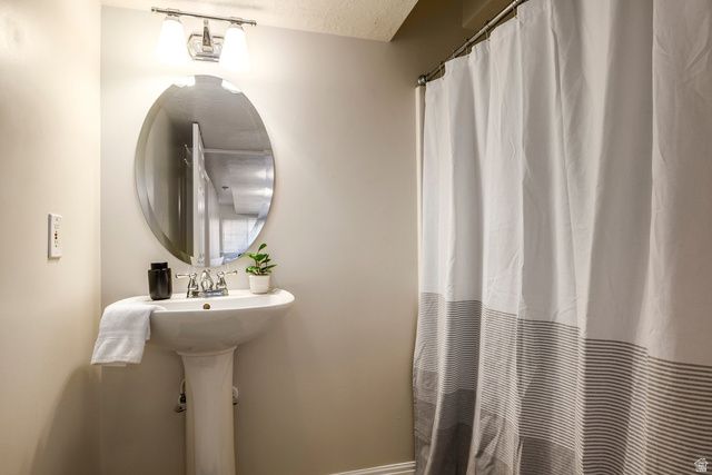 1930 E ASPEN LEAF PL, Draper, UT 84020