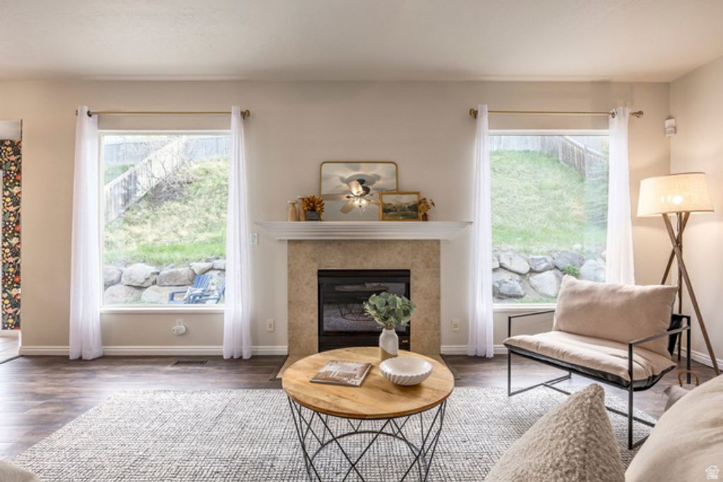 Image 15 of property listing at 1930 E ASPEN LEAF PL, Draper, UT 84020