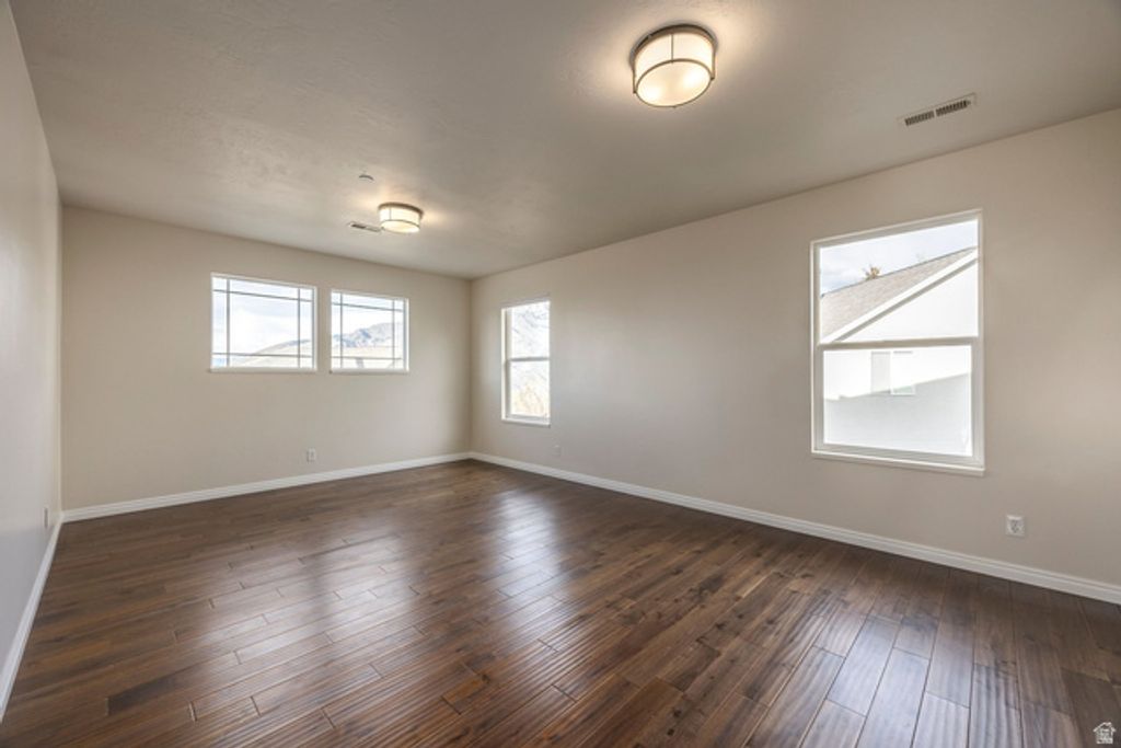 Image 28 of property listing at 1930 E ASPEN LEAF PL, Draper, UT 84020