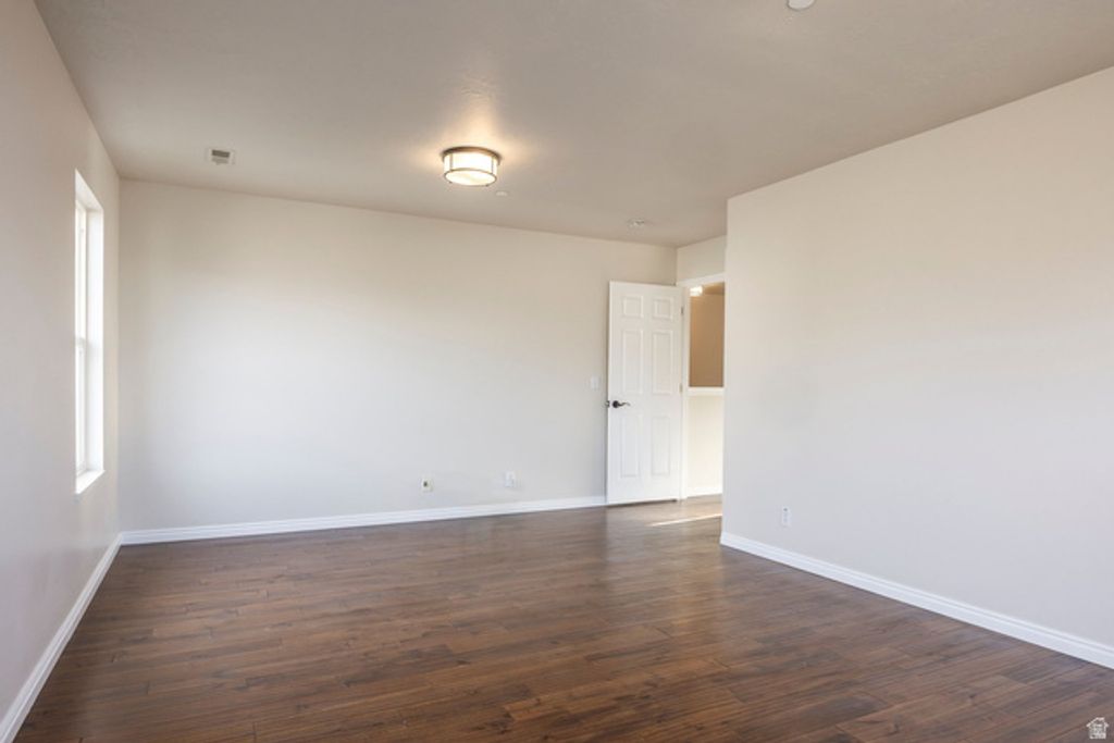 Image 29 of property listing at 1930 E ASPEN LEAF PL, Draper, UT 84020