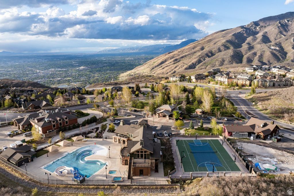 Image 42 of property listing at 1930 E ASPEN LEAF PL, Draper, UT 84020
