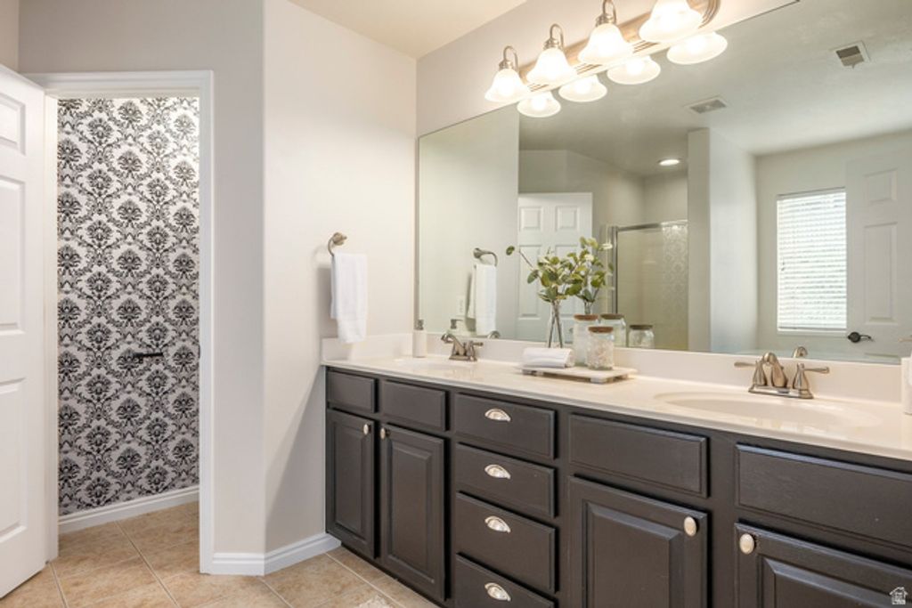 Image 10 of property listing at 1930 E ASPEN LEAF PL, Draper, UT 84020