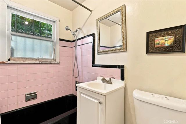4630 E 52nd Place, Maywood, CA 90270