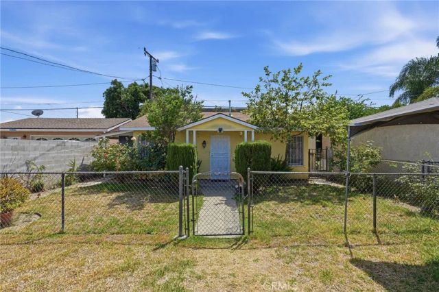 4630 E 52nd Place, Maywood, CA 90270