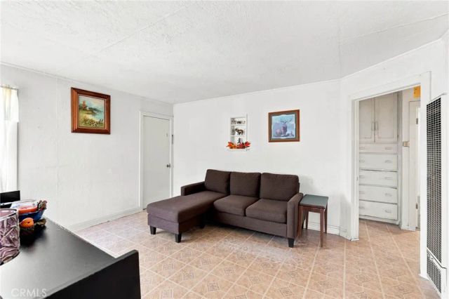 4630 E 52nd Place, Maywood, CA 90270