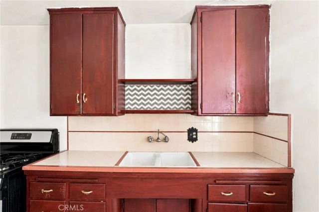 4630 E 52nd Place, Maywood, CA 90270