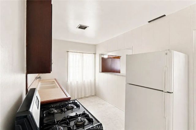 4630 E 52nd Place, Maywood, CA 90270