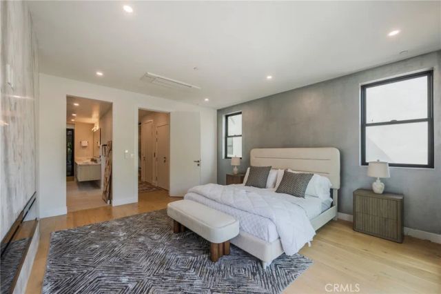 424 20th, Huntington Beach, CA 92648