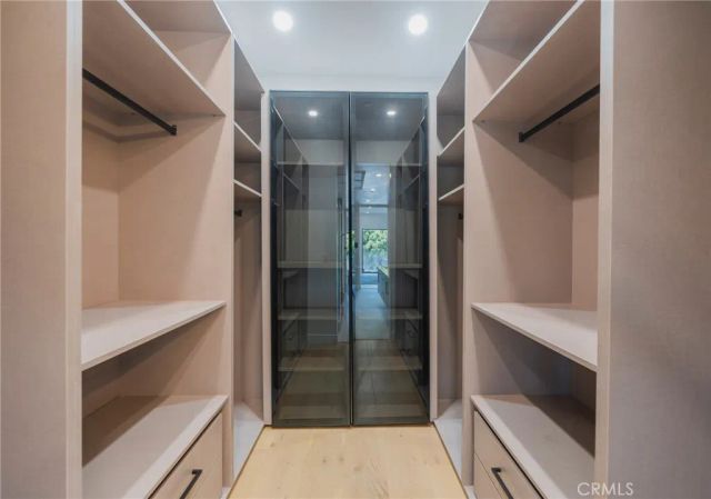 424 20th, Huntington Beach, CA 92648