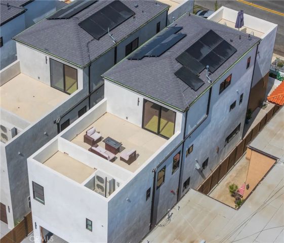 424 20th, Huntington Beach, CA 92648
