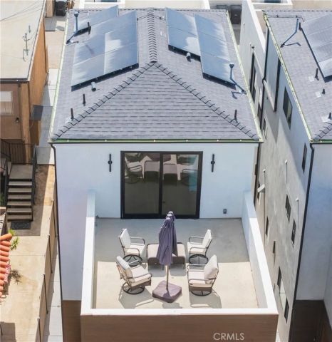 424 20th, Huntington Beach, CA 92648