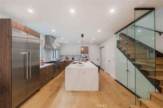424 20th, Huntington Beach, CA 92648
