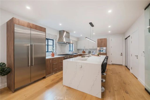 424 20th, Huntington Beach, CA 92648