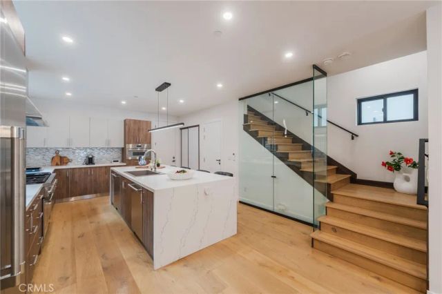 424 20th, Huntington Beach, CA 92648