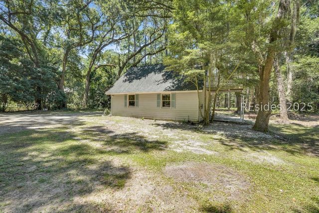 12 Pine View Dr, Bluffton, SC 29910