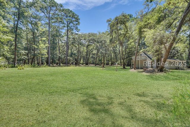 12 Pine View Dr, Bluffton, SC 29910