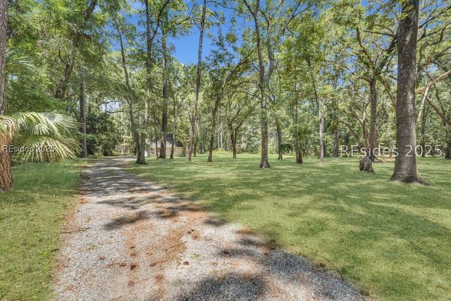 12 Pine View Dr, Bluffton, SC 29910