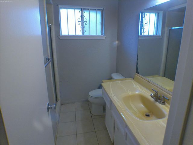 12511 Shannon Hills Drive, Houston, TX 77099