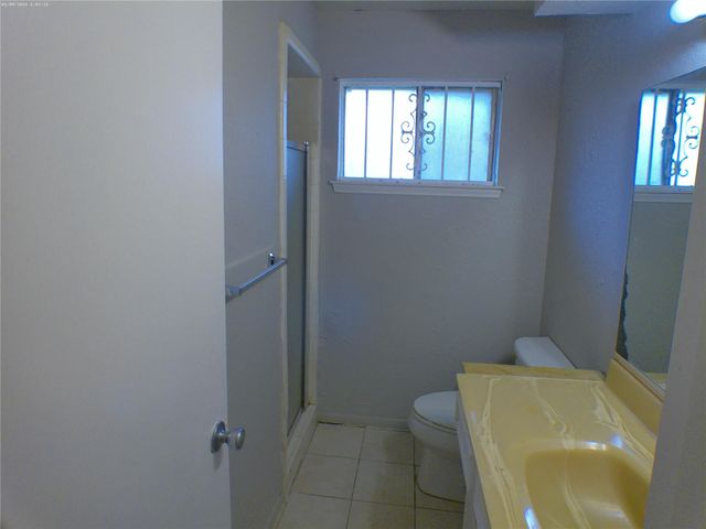 12511 Shannon Hills Drive, Houston, TX 77099