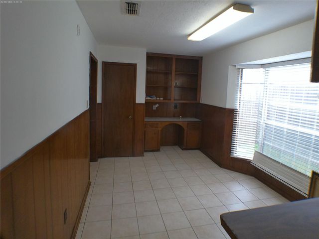 12511 Shannon Hills Drive, Houston, TX 77099