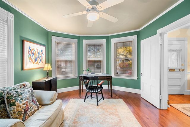 5 Beacon St, Danvers, MA 01923