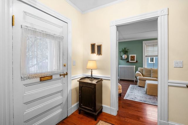 5 Beacon St, Danvers, MA 01923