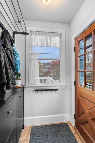 5 Beacon St, Danvers, MA 01923