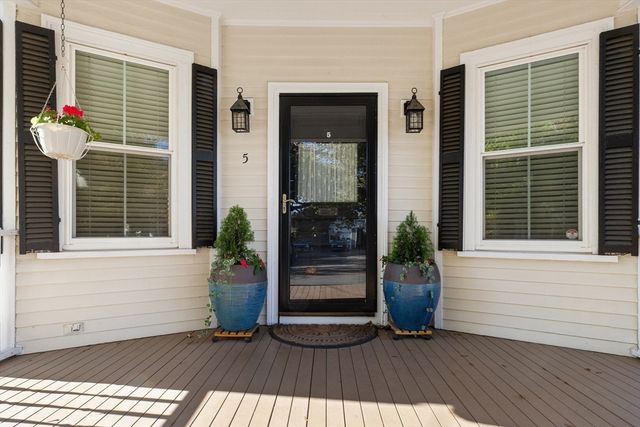 5 Beacon St, Danvers, MA 01923