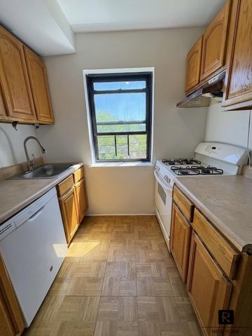 4734 217th St Apt 3A, New York City, NY 11361