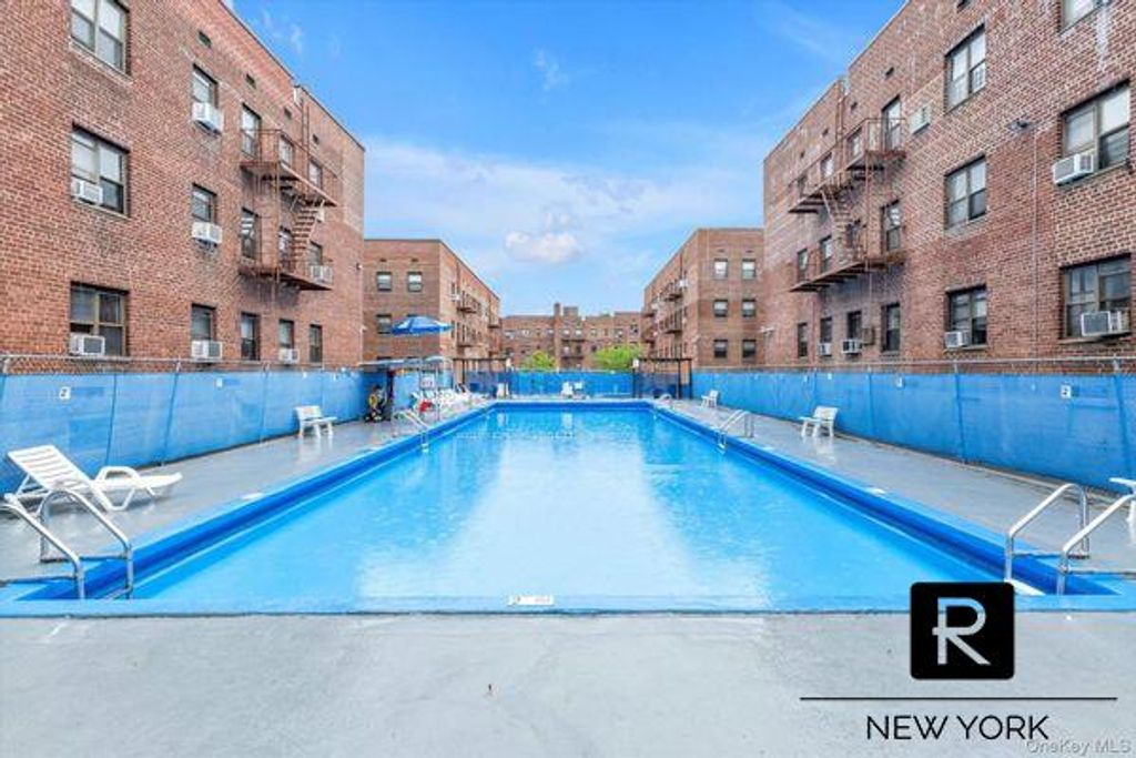 4734 217th St Apt 3A, New York City, NY 11361