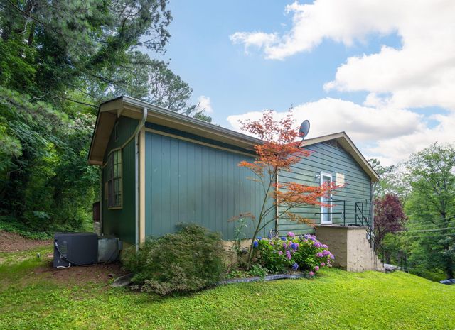 1002 Gillespie Road, Chattanooga, TN 37411